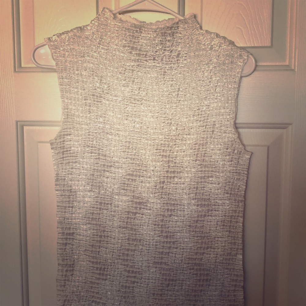 White layering blouse